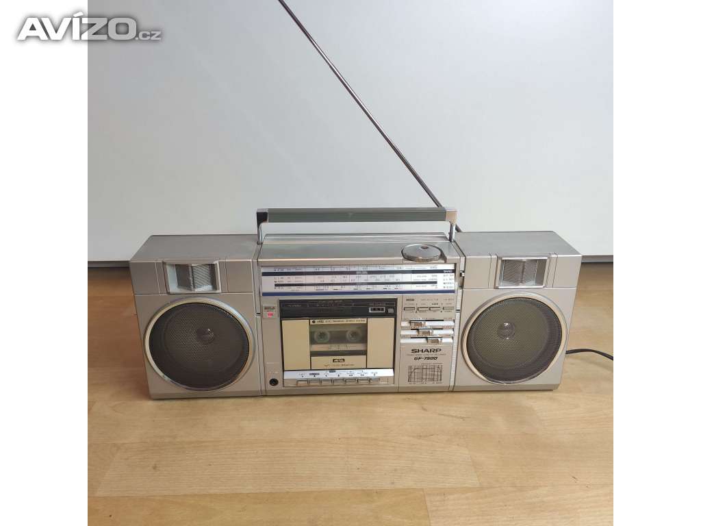 SHARP 7500 GF  vintage  radiomagnetofon