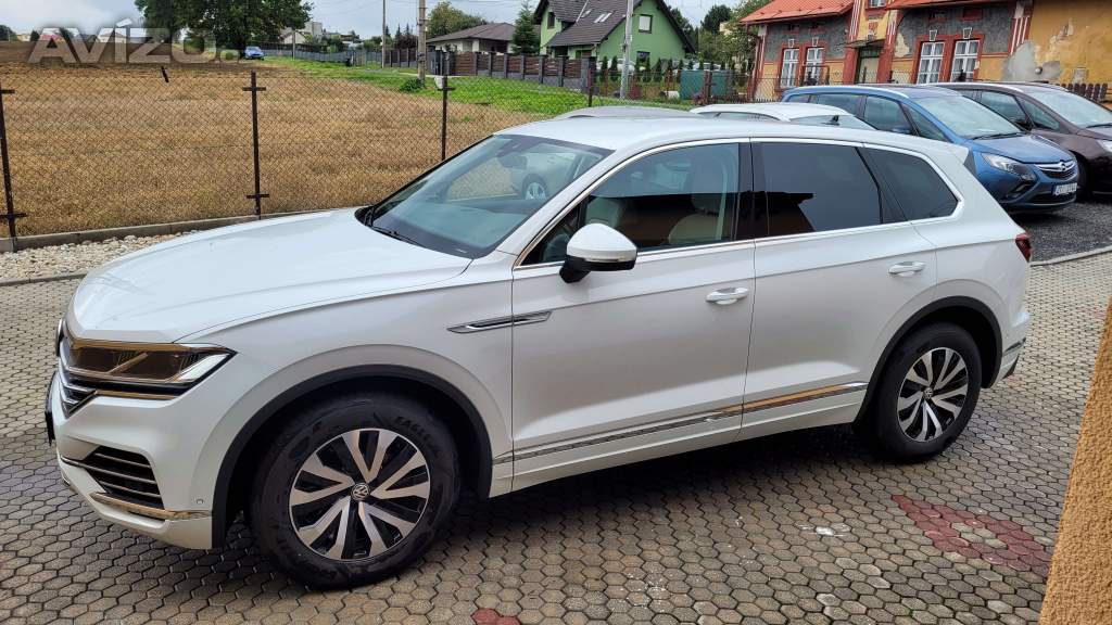 VW Touareg 3,0 TDi 210kW/286PS 4x4 Elegance DPH