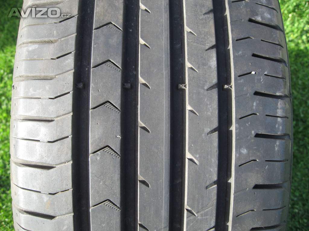 PRODÁM LETNÍ PNEU 215/55 R17 CONTINENTAL CPC5 94V 2ks