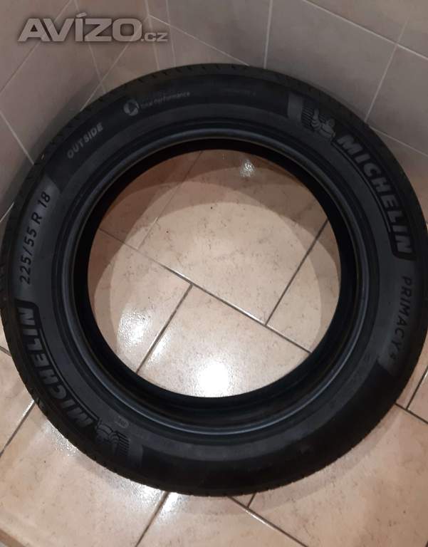 nejeté čtyři letní pneumatiky Michelin Primacy 4 225/55 R18