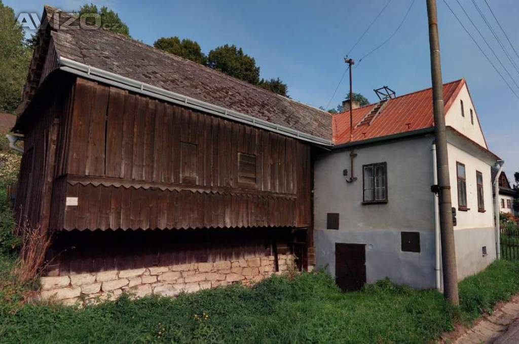 Rodinný dům ve Šnekově, č.p. 33 (část obce Březina, okres Svitavy)