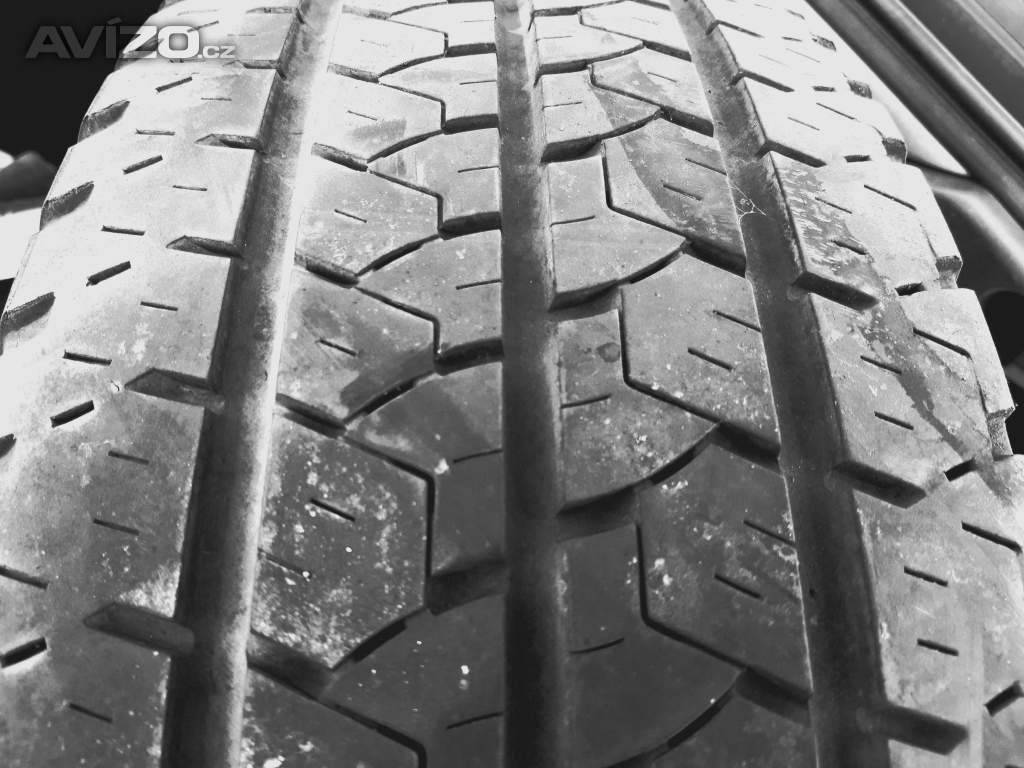 2ks letních zátěž. pneu 205/65 R15C Barum