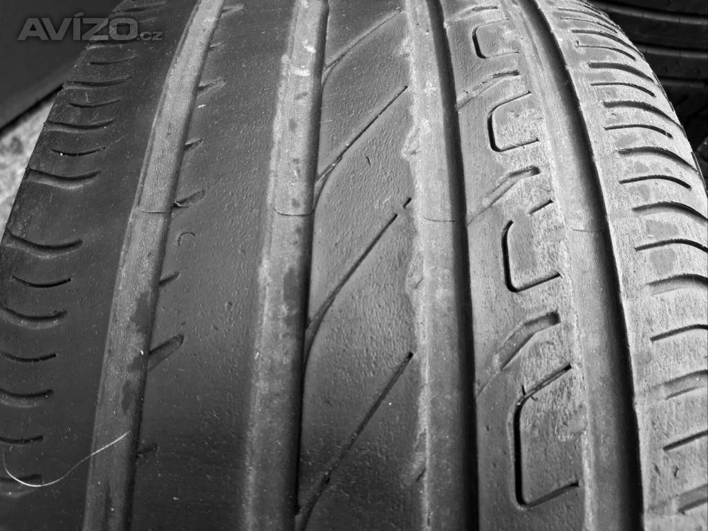 2ks letních pneu 225/40 R18 Comforser