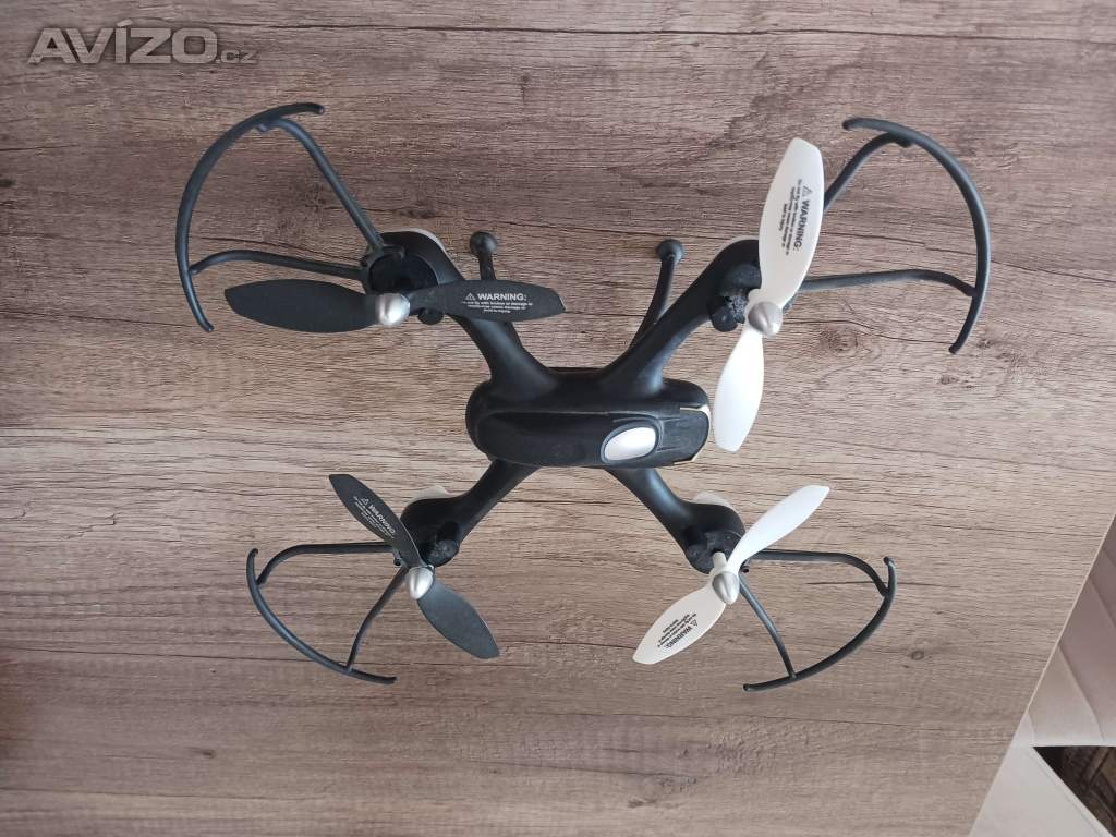 Dron QST 2805