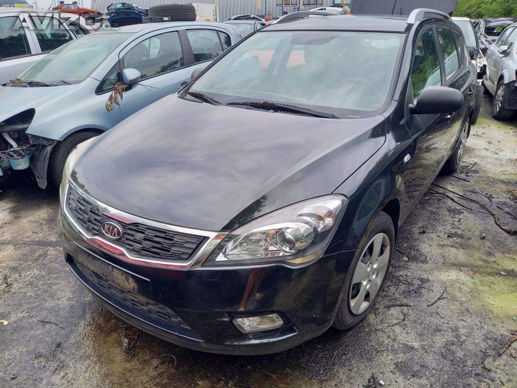 Kia Ceed 1.4 ( G4FA ) 66kW r.2010 černá 