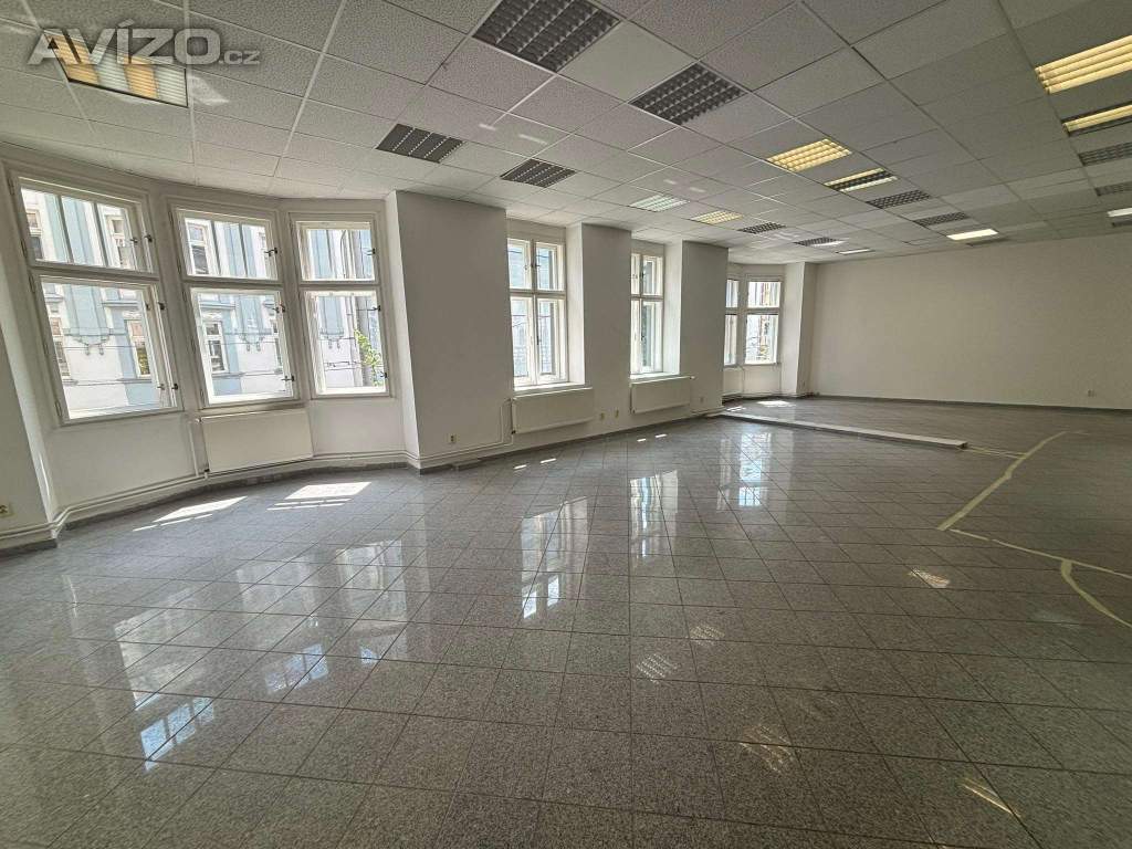 Kom.prostor 233m2 CENTRUM ul.28.října