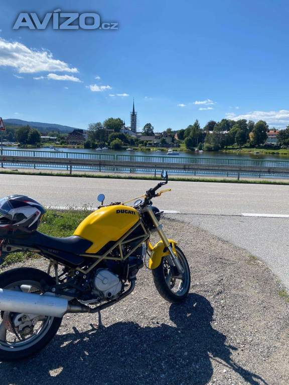 Ducati Monster 750