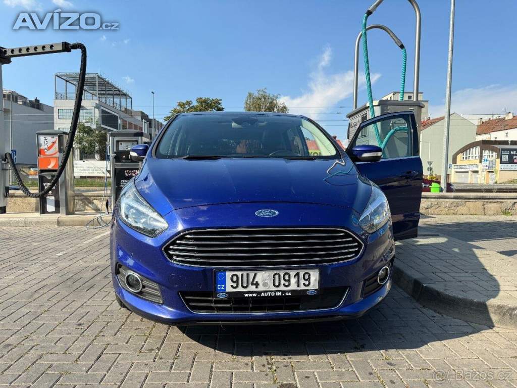 Ford S-MAX 2,0 Titanium  TDCi 132kW PowerShift 4x4  S-MAX