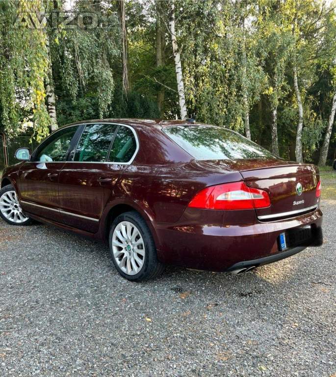 Škoda Superb 2,0   Škoda Superb 2