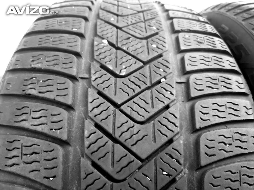 Sada zimních pneu 225/55 R18 Pirelli 