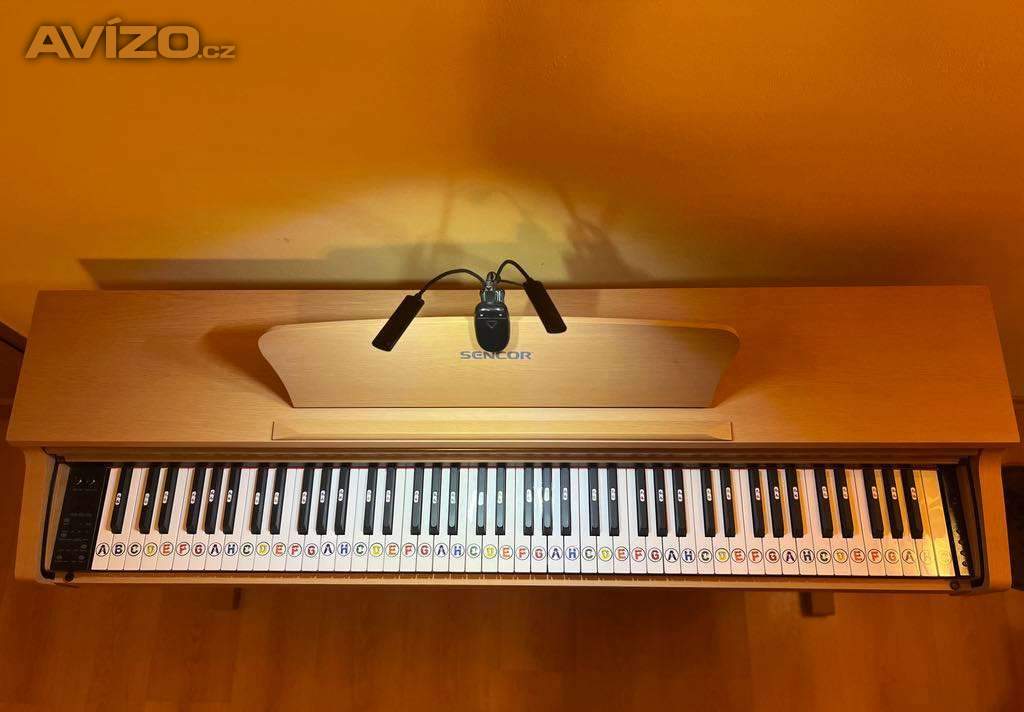 Prodám digitální piano Sencor SDP 200 OAK s kladívkovou mechanikou včetně bonusů!