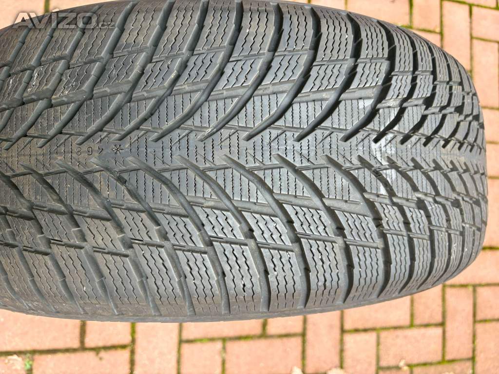 Zimní pneu Nokian Tyres WR Snowproof P 215/50 R 18 92