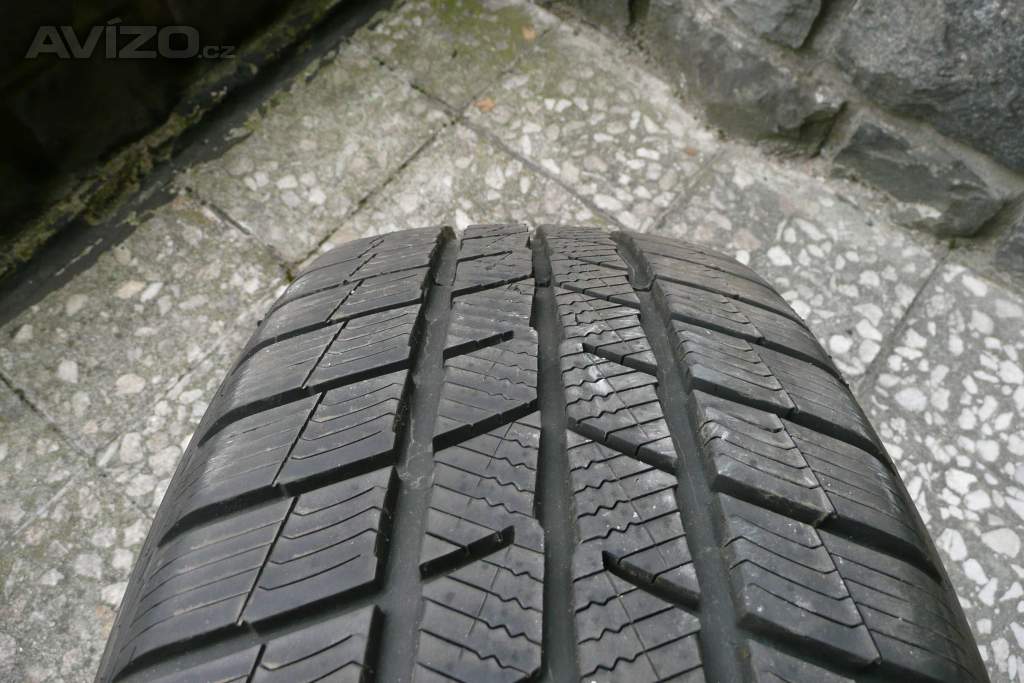 Sada zimních pneu Barum 225/60 R17