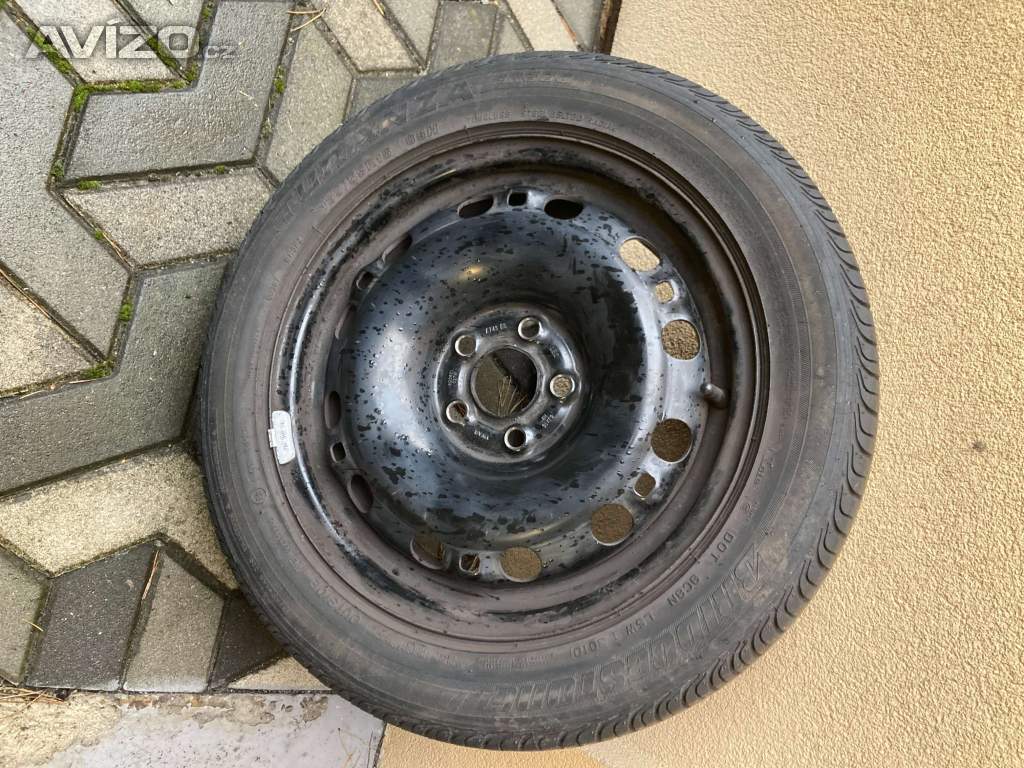 Kompletní kola s letní pneu  195/55 R15 , dezén 3,5 mm