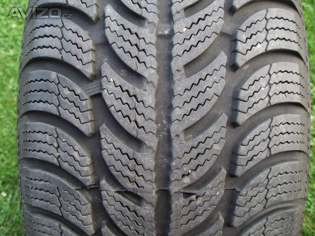 PRODÁM ZIMNÍ PNEU 195/65 R15 SAVA ESKIMO3 91T 2x 