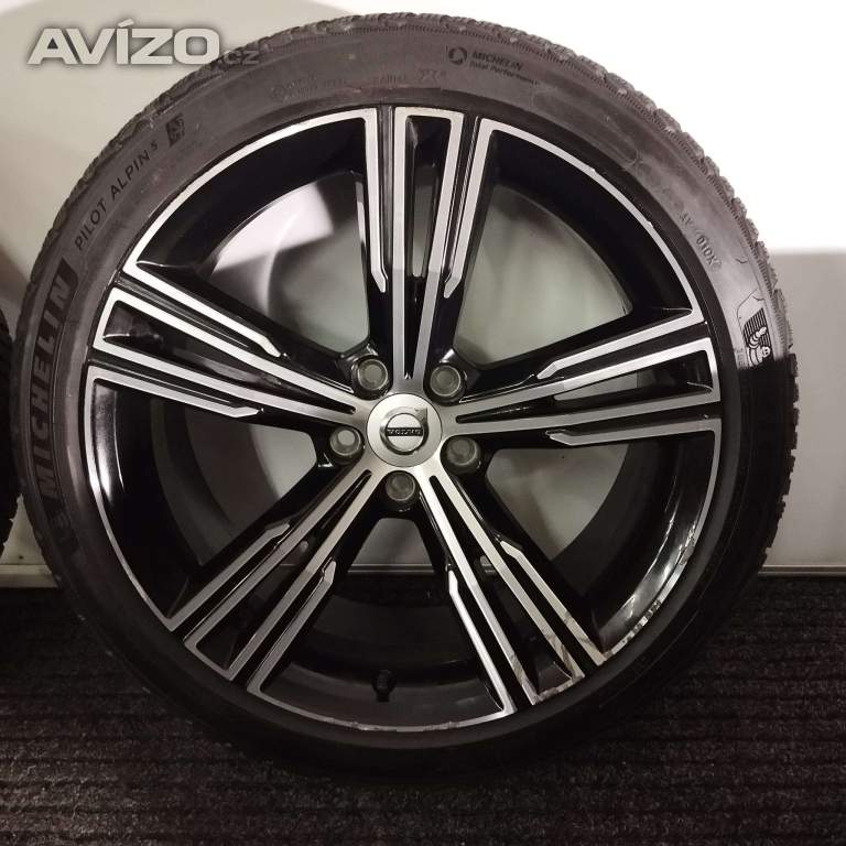 Originální sada kol VOLVO V60 S90 V90 19 - Zimní pneu 235/ 40/ R19