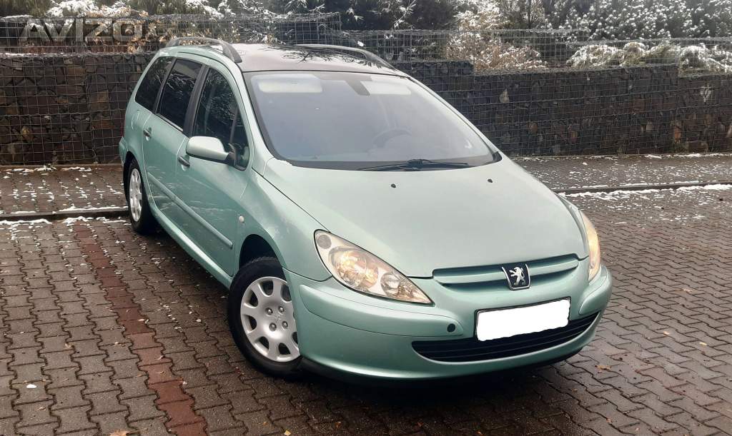 Peugeot 307 SW 1,6i benzín, 7 míst, 2003, STK 6/26, tažné