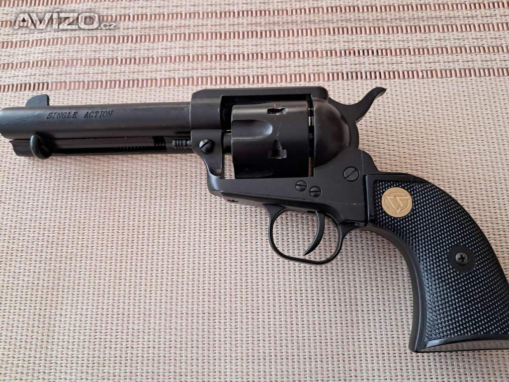 Startovací revolver Chiappa