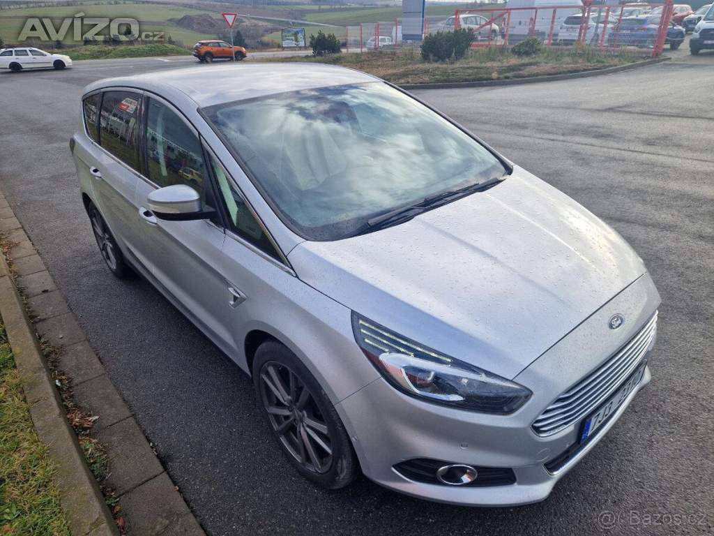 Ford S-MAX 2,0   132kW, Titanium, tažné zařízen