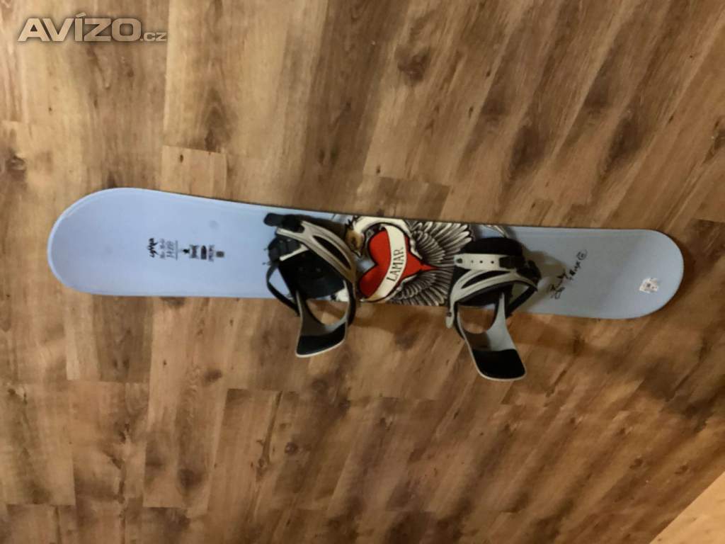 Prodám nový dívčí snowboard zn.Lamer délky 142cm. Původní cena 7900.kč