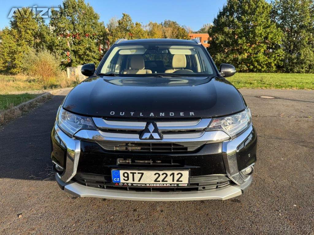 Mitsubishi Outlander 2,2   D, 7 míst