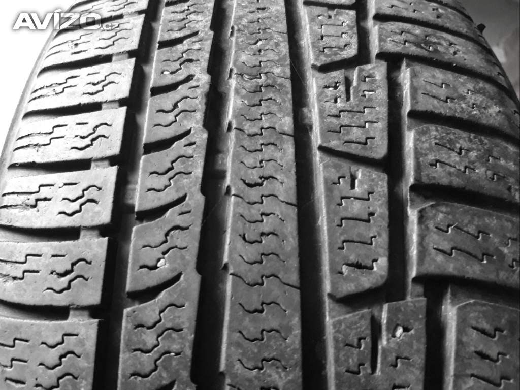 Sada zimních pneu 215/50 R17 Nokian