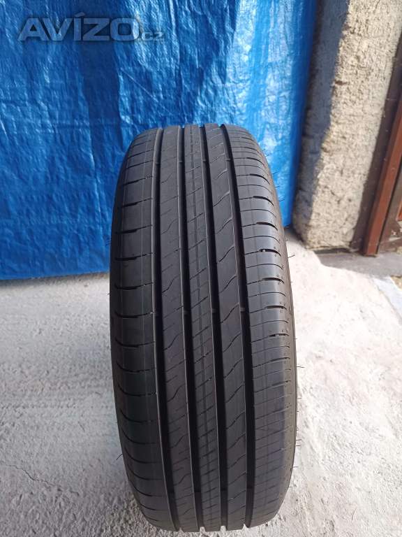 Zánovní letní pneu Goodyear 215/60 r17, Efficient Grip 2 SUV 