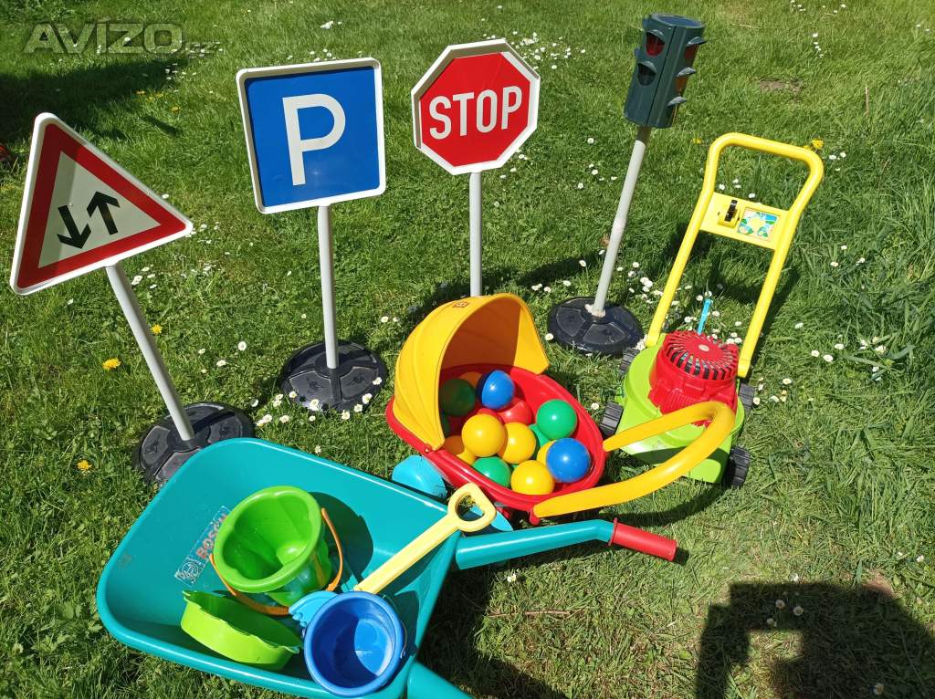 Prodám dětské hračky 