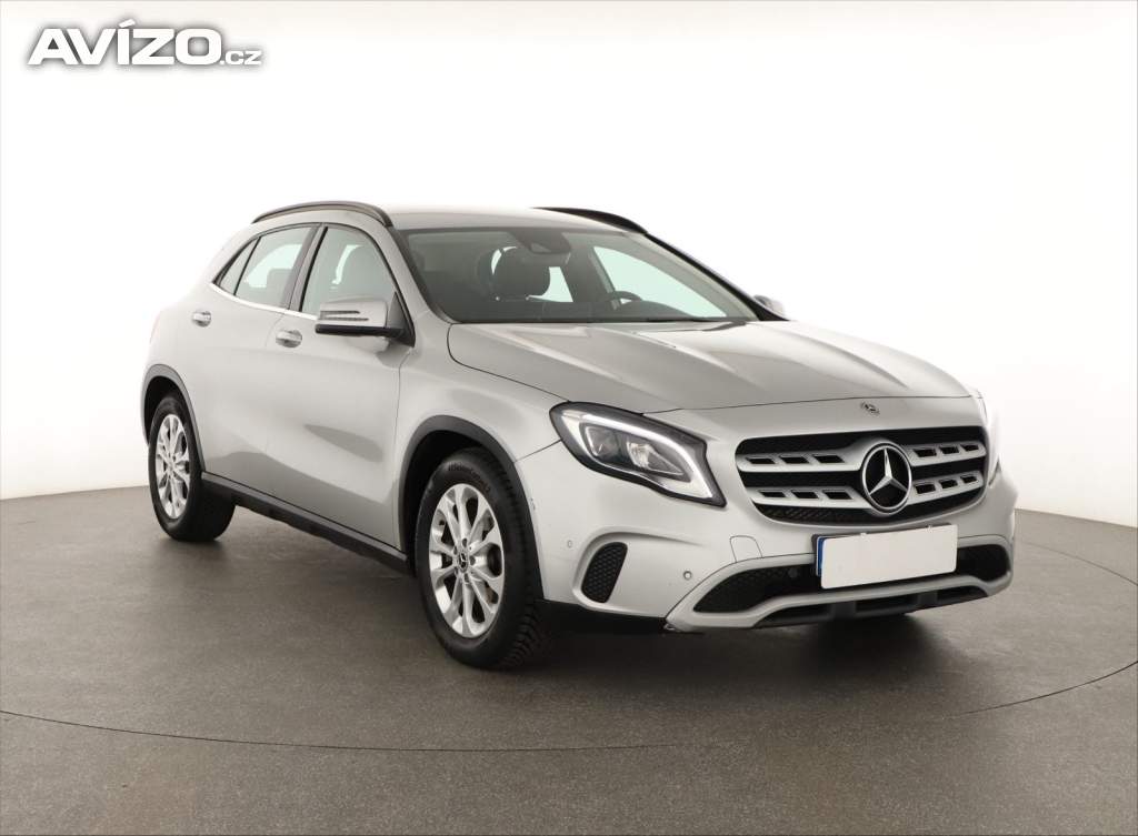 Mercedes-Benz GLA GLA 200d 4MATIC