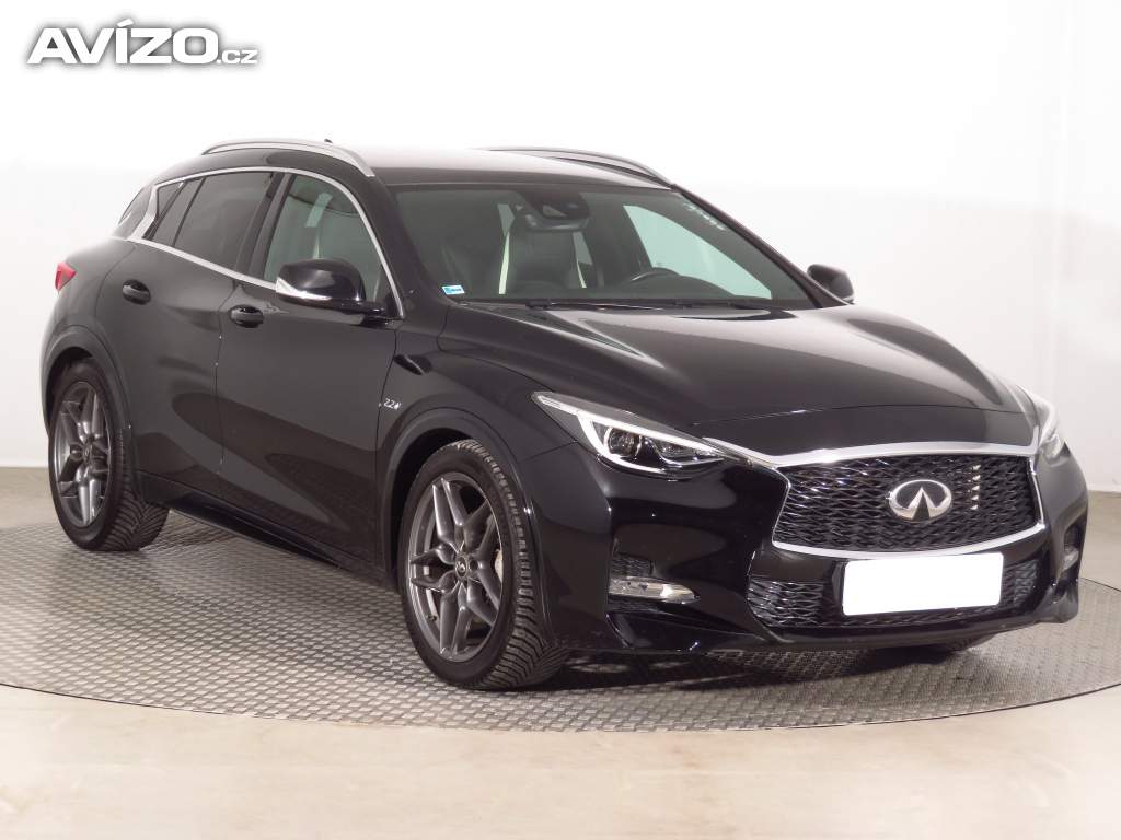 Infiniti Q30 2.2d AWD DCT