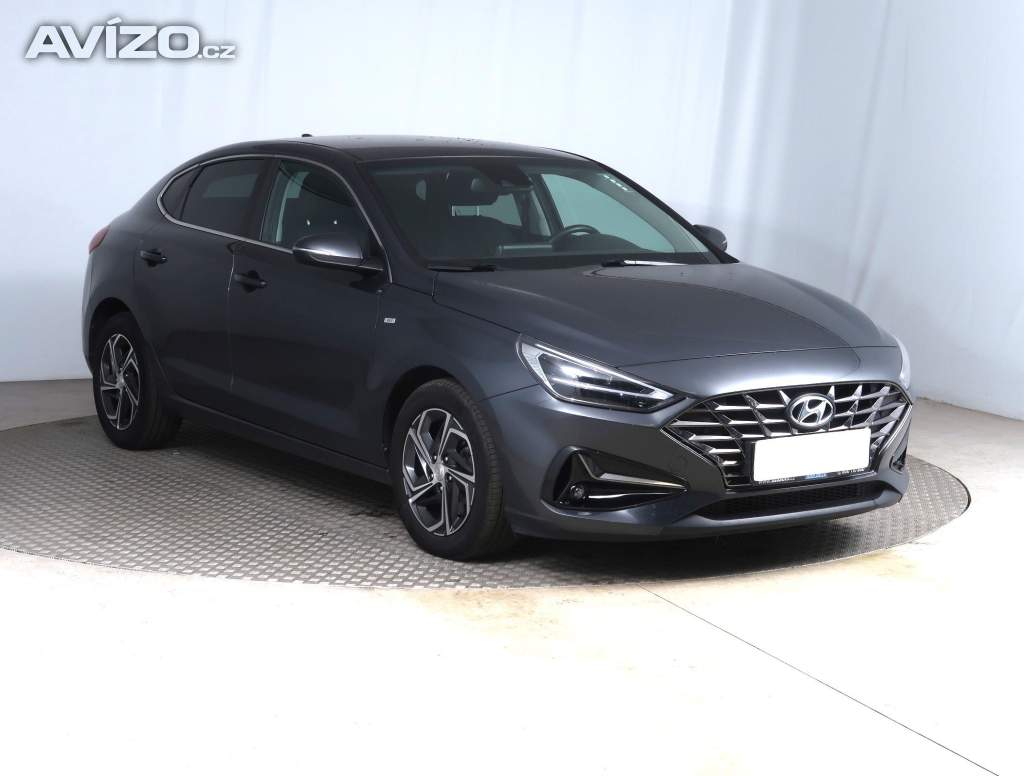 Hyundai i30 Fastback 1.5 T-GDI MHEV