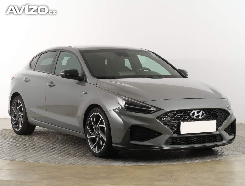 Hyundai i30 Fastback 1.5 T-GDI MHEV