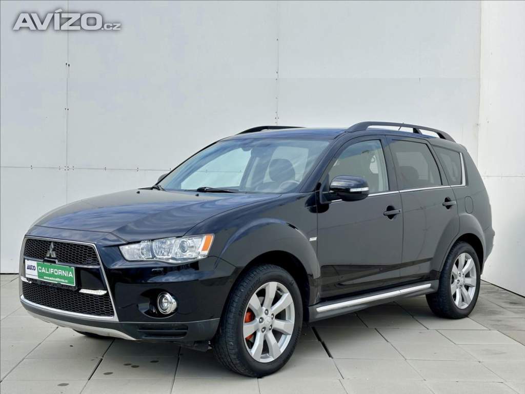 Mitsubishi Outlander 2,2 DI-D 4WD 7 Míst,Tažné,ČR