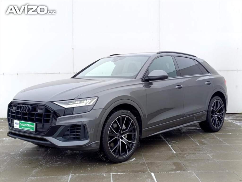 Audi Q8 3,0 55 TFSI quattro Koup ČR 1m