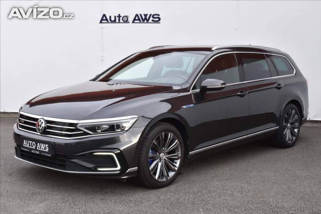 Volkswagen Passat 1,4 TSi  DSG GTE Virtual LED Matrix