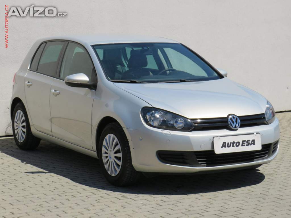 Volkswagen Golf 1.4i, AC, výhřev sed