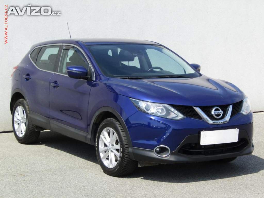 Nissan Qashqai 1.5dCi, 1.maj,ČR, AC, park