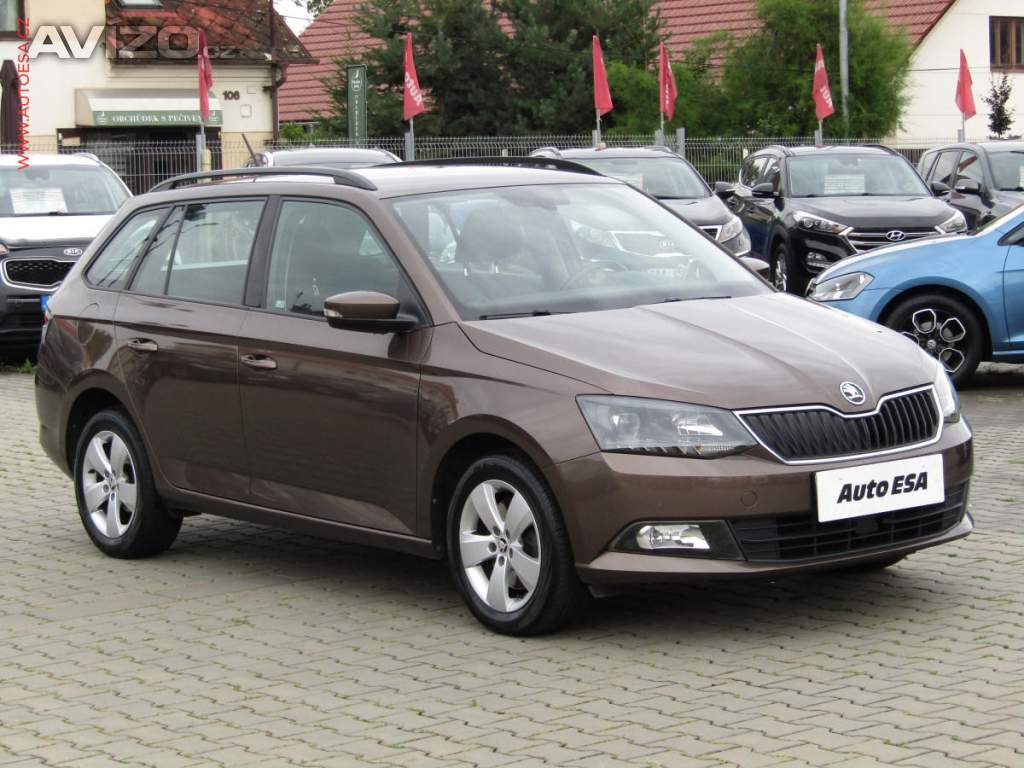 Škoda Fabia 1.0TSI, ČR, park.senzor