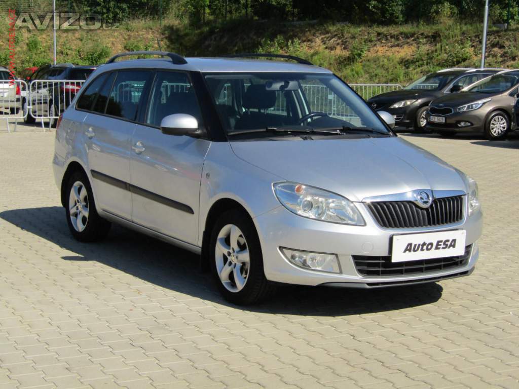 Škoda Fabia 1.2 TSi, ČR, park.senzor