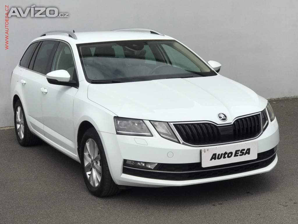 Škoda Octavia 2.0TDI, DSG, výhřev sed.