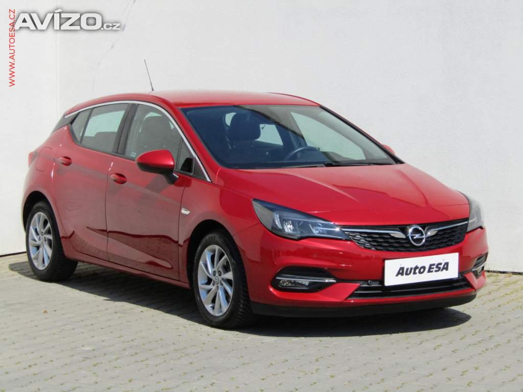 Opel Astra 1.2 T, ČR, LED, tempo