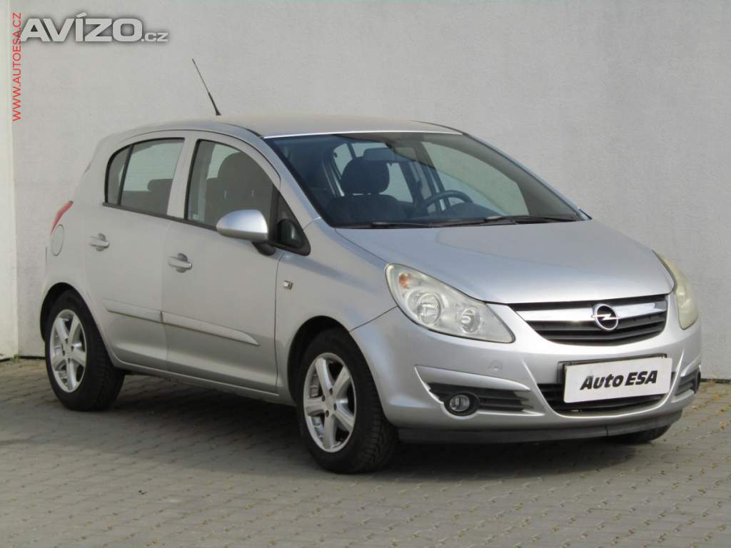 Opel Corsa 1.2 16V, 2.maj,ČR, AC