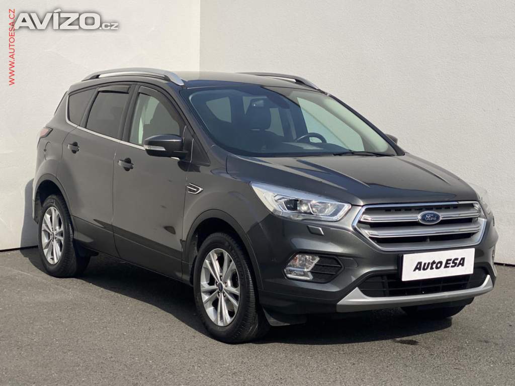 Ford Kuga 1.5 EB, 1.maj,ČR, Titanium