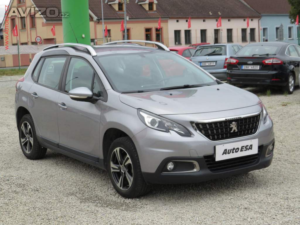 Peugeot 2008 1.2 VTi, ČR, AC, tempo