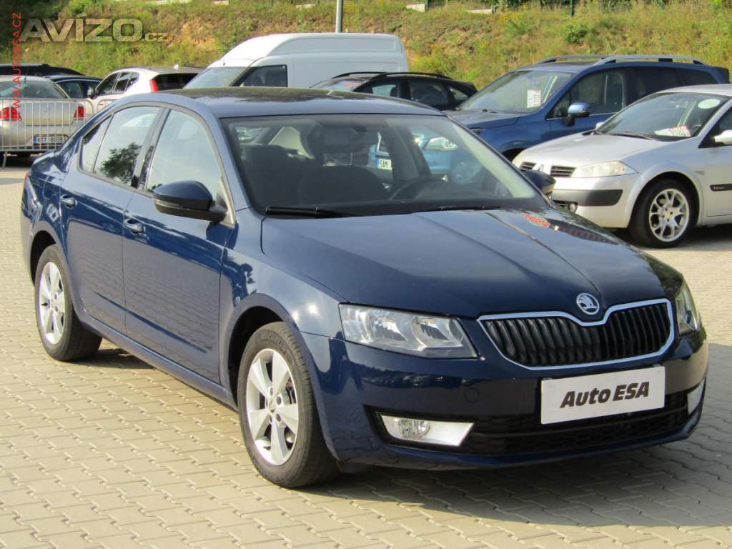 Škoda Octavia 2.0 TDI, ČR, AC, výhřev sed.