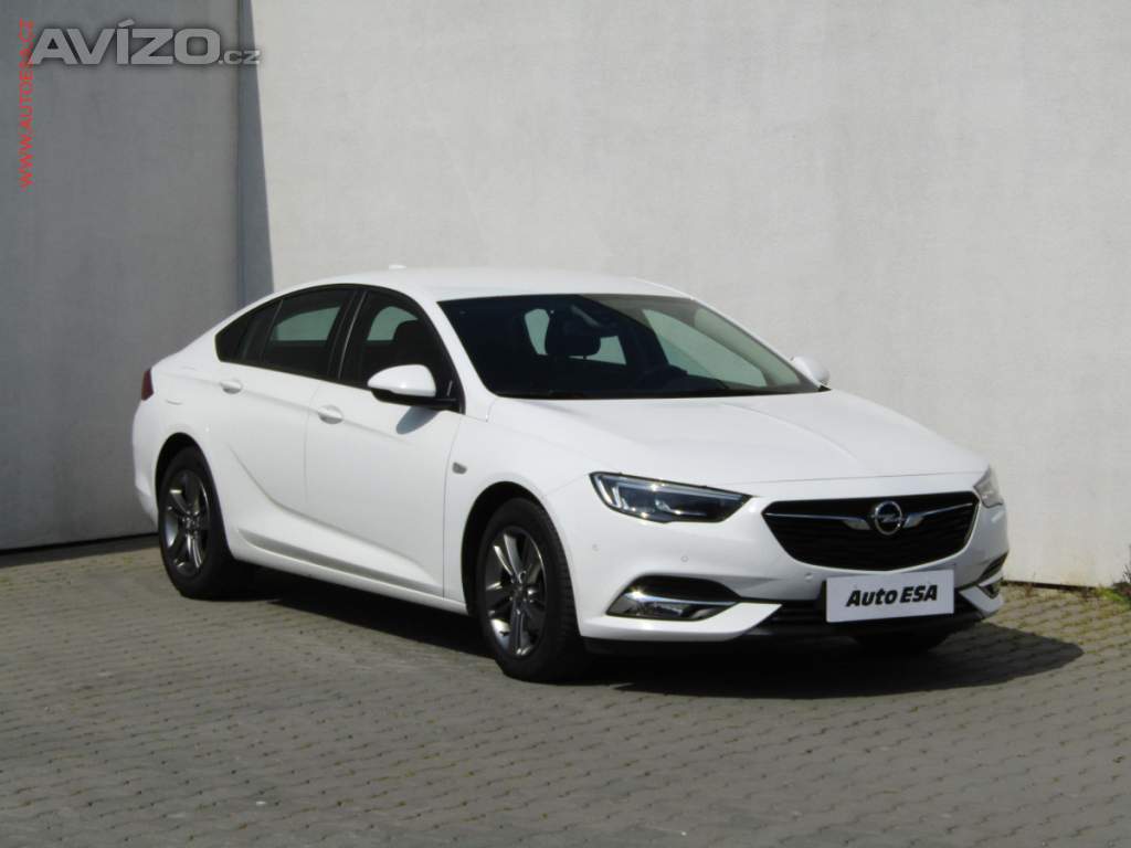 Opel Insignia 2.0CDTi, LED, navi, pak kam.