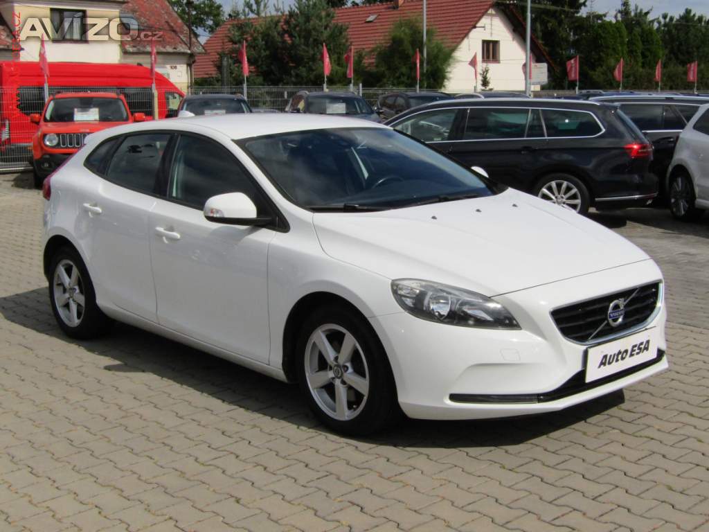 Volvo V40 1.6i, ČR, Klima