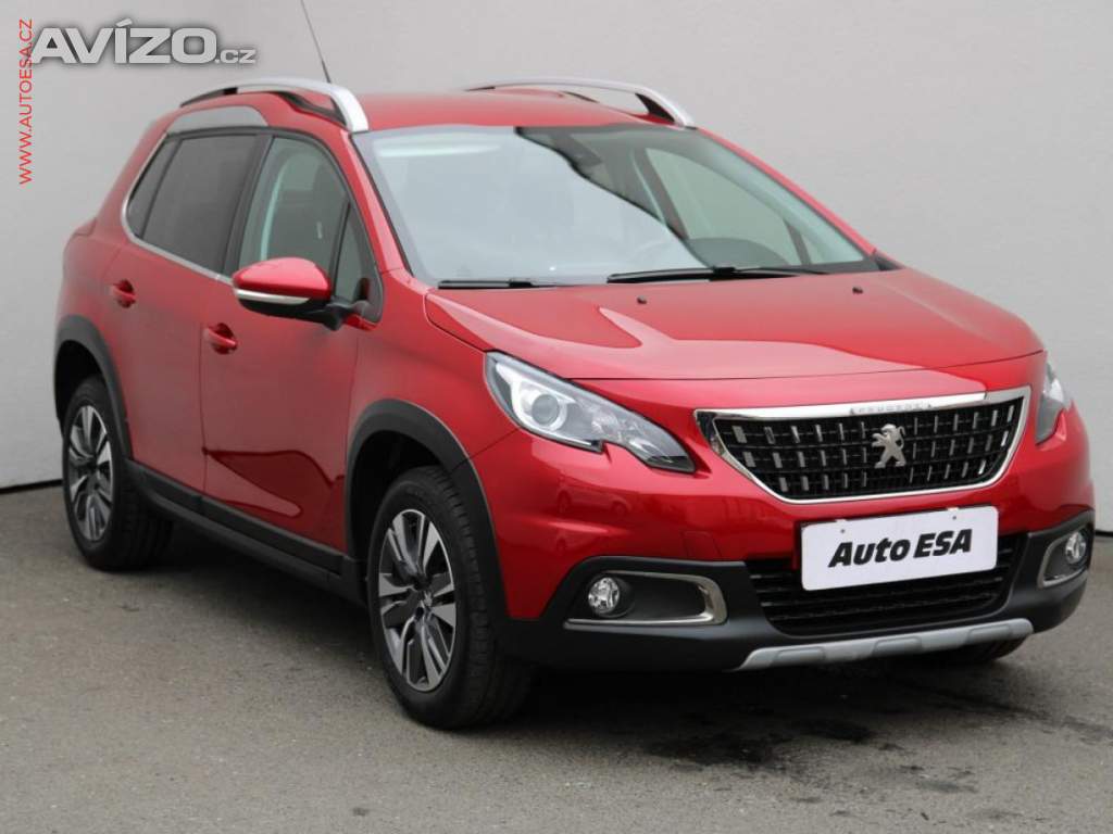 Peugeot 2008 1.2, NAVI