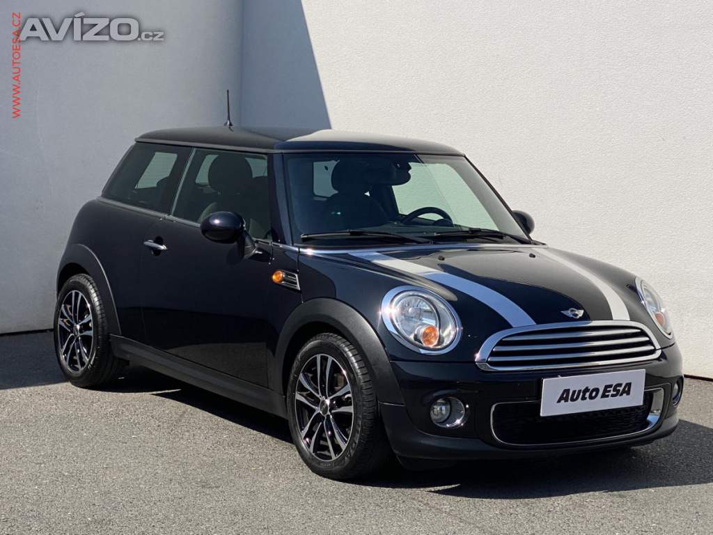 Mini Cooper 1.6 D, AC, výhřev sed