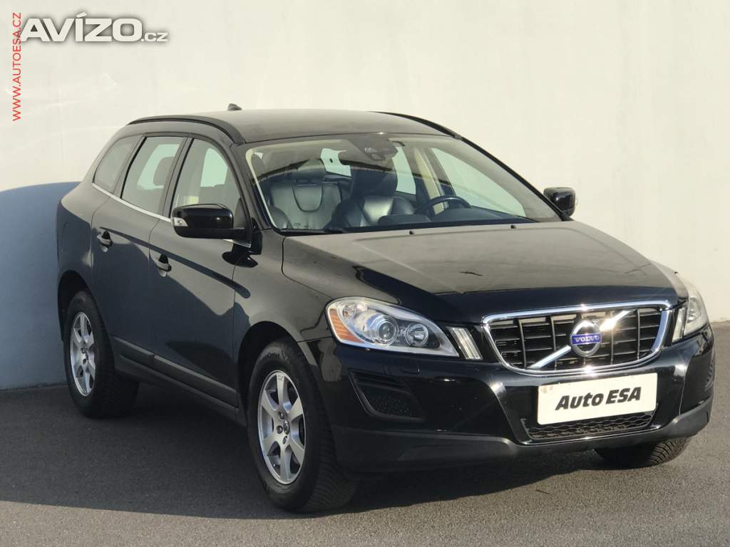 Volvo XC60 2.4 D5 4x4, Xenon, kůže